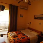 Angela's House Hotel 2*