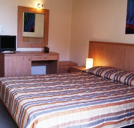 Angela's House Hotell 2*